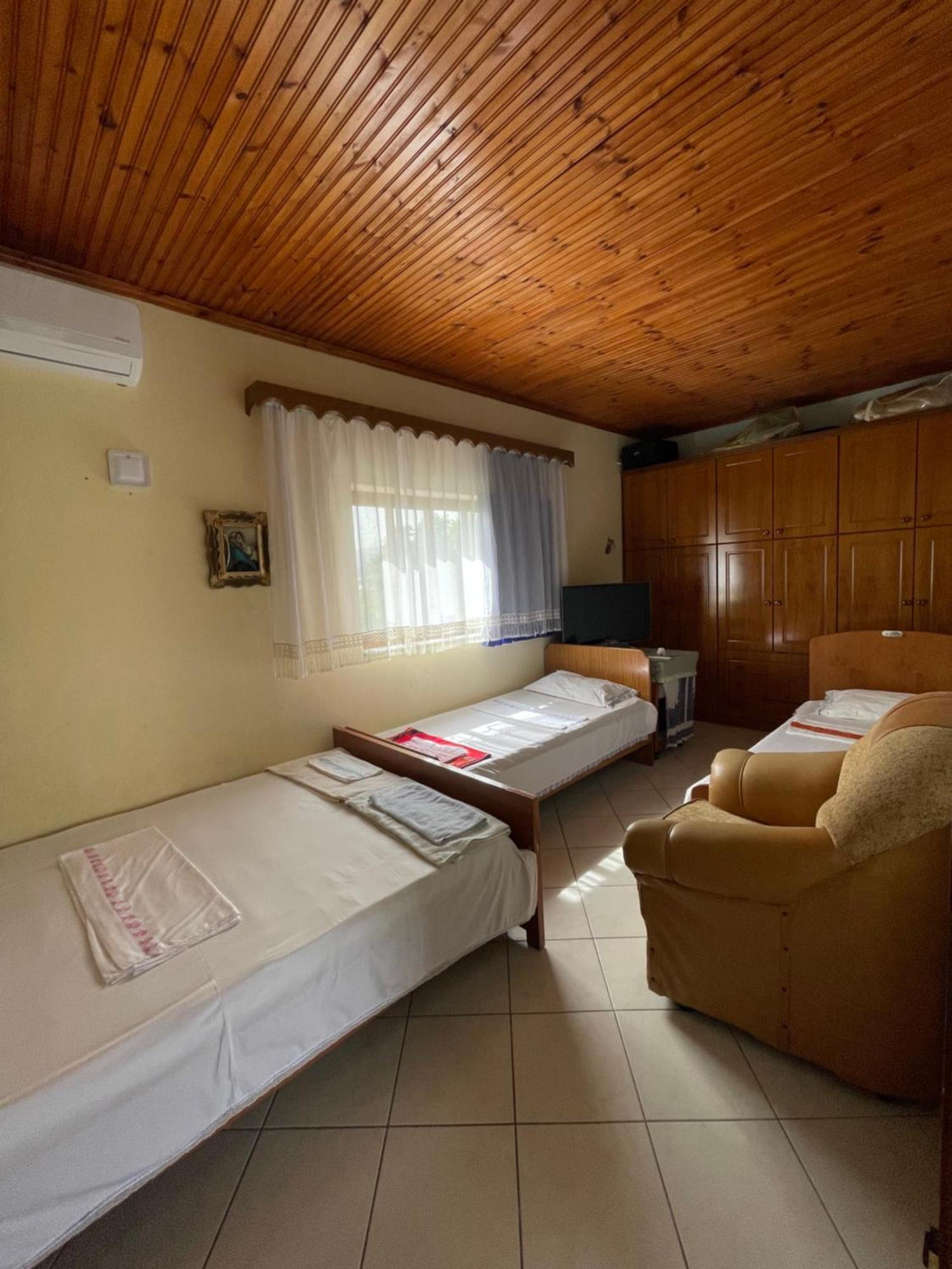 Villa Mance Berat Luaran gambar
